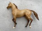 Nice Breyer Christmas Holiday Horse  700119 Woodland Splendor Lonesome Glory