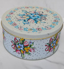 Vintage Floral Tin 6 1 2  Diameter