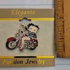 Elegante Betty Boop Motorcycle Brooch Pin 