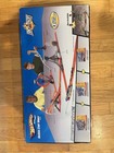 Hot Wheels Colossal Stunt World Stunt Set Trick Tracks W  3 Cars  1 64 Unopened