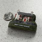 Vtg Irish Farm House Ireland 3d Resin Travel Souvenir Fridge Magnet  52950
