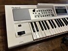 Roland E-09w Interactive Arranger Keyboard