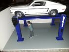 1 18th Scale 4 Post Car Lift For Diorama  show Case Blue