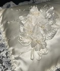 Vintage 80s Ivory White Wedding Ring Bearer Pillow 5    Lace   Flowers