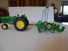 Vintage 1969 Ertl 1 16 John Deere 3020 Nf Tractor W 1970 Jd 495 Planter  Used