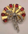 Vintage Rare Signed Mazer Red Glass   Crystal Gold Gilt Fan W bow Brooch 