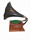 Victor  V  Phonograph  All Original