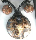 Hand Blown Glass Set  pendant Necklace Earrings Circle Murano Style Boxed  2 0 