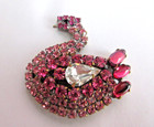 Outstanding Czech Vintage Style Glass Rhinestone Button    Swan  Pink   Crystal