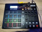 Akai Professional Mpd226 Midi Pad Controller With 16 Mpc Pads