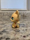 Littlest Pet Shop Lps Shorthair Sitting Cat  1231 Yellow Postcard Pet Authentic