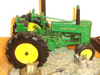 1999 John Deere Tractor Farm Scene 11-1 4  Table Lamp - Works   no Shade 
