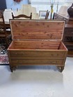 Vintage Lane Cedar Hope Chest Altavista Va Blanket Trunk Box Style No  2247-51