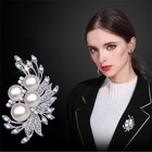 Elegant Flower Brooch Pin For Women New Faux Pearl Fashion Gift Jewelry