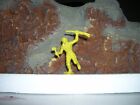 Marx 1954 Skinny Indian Running Wrifle Tomahawk 60mm  Playset Fort Apache Yellow