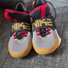Nike Ct2866-001 Unisex Youth Basketball Shoes Us 5y Black Gold Red Future Court