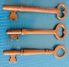 Lot Of 3 Vintage Unmarked Brass Skeleton Keys Door lock crafts
