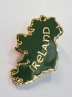 Ireland Travel Souvenir Lapel Pin Map Shape Green   Gold Colors   1