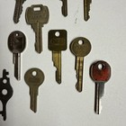 Mixed Lot Vintage Keys Metal Various Brands Ships Fast