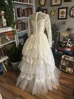 Breathtaking 1950s Vtg Lace Tulle Ruffle Cupcake Gown Sleeves Full Skirt