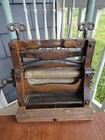 Antique Horse Shoe Brand Clothes Wringer Royal No  560 Wheeling Washtub Top
