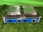Globe Gsgdue10 18  Double Bistro Panini Grill - Countertop Unit - Electric 2202