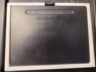Wacom Intuos Medium Bluetooth Graphic Tablet  black -used 