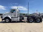 2014 Kenworth T800    Manual