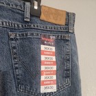 New Wrangler Blues Jeans Mens 36x30 Classic Fit Durable Blue Denim Nwt 