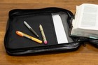 Black Leatherette Bible Cover Case With Handle   maxi  2x-large  Damaged