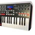 Akai Professional Mpk225 25-key Usb Midi Keyboard Controller