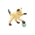 Hagen-renaker Retired Miniature Figurine Hard To Find Matte Cat With Yarn Ball