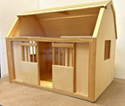 Wood Horse Barn Stable With Accessories   Five Breyer Horses