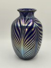 Fenton Art Glass Connoisseur Collection 2002  favrene Feathers  Vase Dave Fetty