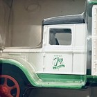 Vtg Ertl 1931 Delivery Truck 7 Up Diecast Metal Bank F096 1995 Edition   nos 0585