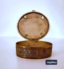 Antique Lided trinket pill Box - Lid Picture Of 1750s Dancing Couple