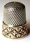 Antique Gold Band Sterling Silver Thimble     anthemion    Pattern     rag    Monogram