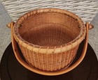Vintage Handmade Nantucket Style Woven Basket W swivel Wooden Handle 6 25wx8lx9h