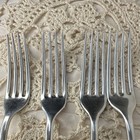 4 Vintage 1847 Rogers Bros 1904 Vintage Grape Silverplate Dinner Forks 8    