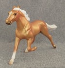 Breyer Stablemate Standardbred Pacer Golden Palomino Retired