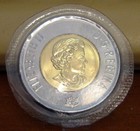 Canada 2017 Bu Toonie Mint Sealed Plastic Colored 2 Dollar Glow In The Dark Coin