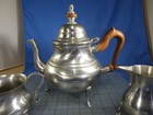 Stieff Pewter Williamsburg Restoration Wood Handle Teapot Creamer Sugar Set Vtg
