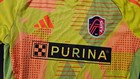 2024 St Louis City Sc Adidas Goalkeeper Soccer Jersey Mens L Slim Fit Green pink