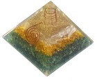 Citrine Selenite   Green Aventurine Orgone Chakra Pyramid Reiki Meditation Auras