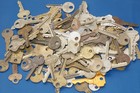 Bundled Lot Of 100 Vintage Keys Of Top Makers  Incl  Ilco  Yale  Keil  Master