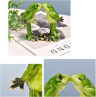 Romantic Kissing Frog Couple Figurine Resin Frogs Model Statue Funny Creative