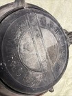 Griswold American No  8 Cast Iron Antique Waffle Maker Manual 1900-1919 Round