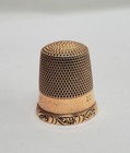 Vintage Simons Bros  10k Gold Thimble -  mother  Size 10 - 3 65 Grams 