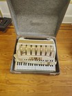 Hohner Professional Iii Piano Accordion 120 Bass41 Treble Keys