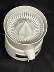 Waring Commercial Bj120 Compact Citrus Juicer  120v  White  34 Ounce